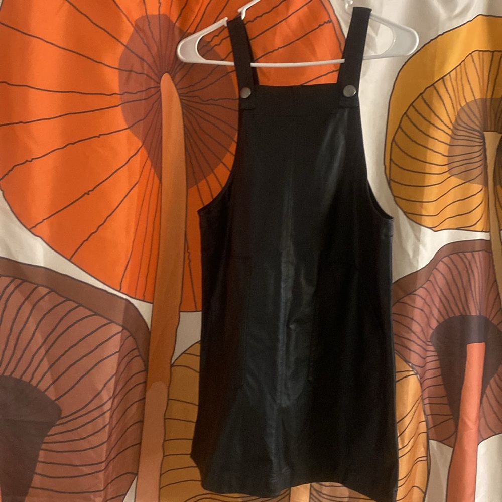 ZARA faux leather skirtall